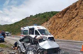 Pikap ile otomobil çarpıştı: 2 ölü 2 yaralı