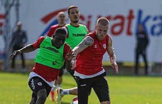 Samsunspor, ligde kalmayı garantilemek için sahaya...