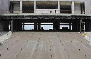 Serik Kongre ve Kültür Merkezi’nde sona yaklaşılıyor