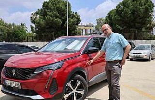 Sıfır kilometre aldığı Peugeot jip boyalı çıktı