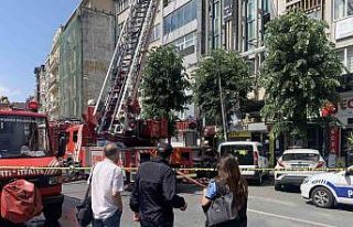 Şişli’de restoranın bacasında çıkan yangın...