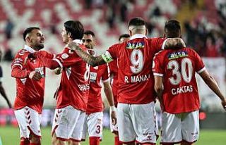 Sivasspor, Süper Lig’i 7. sırada tamamladı