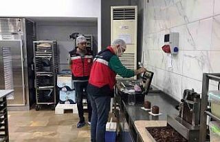 Tavşanlı’da işletmelerde gıda kontrolleri ve...