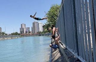 Adana’da sıcaklık rekor seviyeye ulaştı, termometreler...