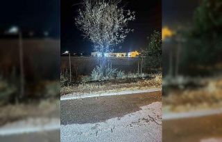 Batman’da gece saatlerinde havai fişek atarak yangın...