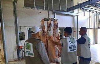Bingöl’de 2 bin aileye kurban eti dağıtıldı