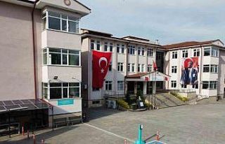 Bu okul enerjisini güneşten alıyor