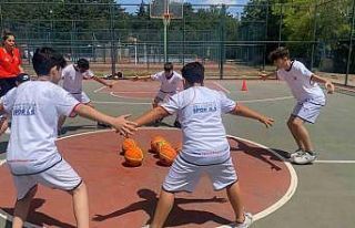 Büyükşehrin Yaz Spor Okulları’ndan Kayserililer...