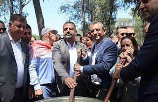 CHP Genel Başkanı Özel, Kulalılarla keşkek kardı