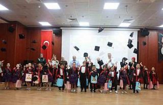 Çocuk kulüplerinde karne heyecanı yaşandı