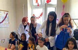 Çocuklar hayal ediyor, gönüllü kuaförler yapıyor