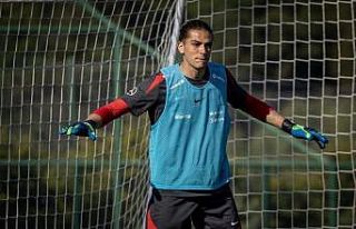 Doğan Alemdar, sakatlığı nedeniyle A Milli Takım...