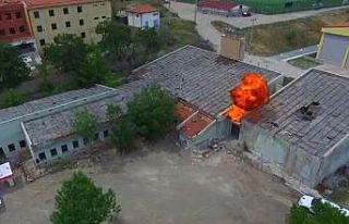 Ekiplerinden nefes kesen patlama tatbikatı