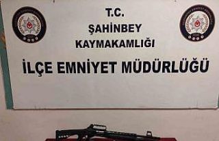 Gaziantep’te 2 adreste 6 silah ele geçirildi