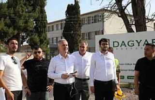 İnegöl Akhisar Spor Salonu yükseliyor