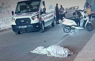 Kamyonetin çarptığı down sendromlu Mustafa hayatını...