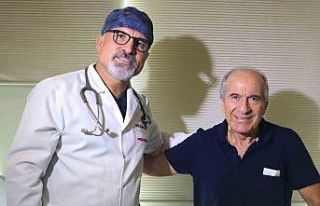 Milli tenisçinin göğsünden 12 santimlik dev kitle...