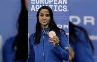 Milli yüzücü Deniz Ertan, Avrupa Şampiyonası’nda...