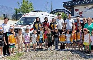 Minik öğrencilere diş sağlığı taraması