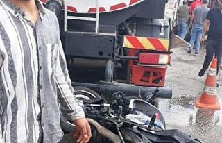 Motosikletin çarptığı sulama işçisi hayatını...