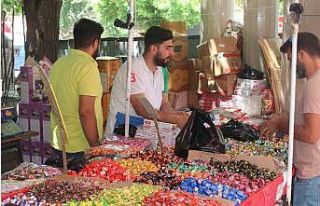 Siirt’te çarşı ve pazarda bayram yoğunluğu