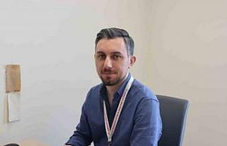 Sınavda heyecanlanan öğrencilere nefes egzersizi...