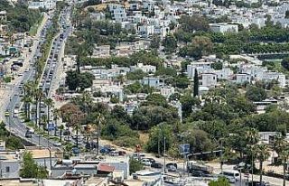 Tatilciler dönüş yoluna geçti, kilometrelerce...