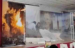 Van’da "Hanzala Güldüğünde" oyunu...