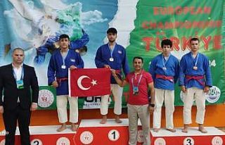 Yalovalı kuraşçılar Avrupa Şampiyonası’na...