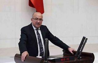 AK Partili Gider’den Çanakkale’ye sağlık personeli...