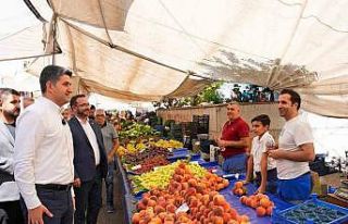 Başkan Adıgüzel pazar ziyaretinde: “İlk defa...