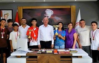 Başkan Kumral, Babadağlı şampiyonları kutladı