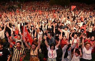 Çeyrek final heyecanı Sanatçılar Parkı’nda...