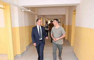 Deprem güçlendirme çalışmaları devam eden okullar...