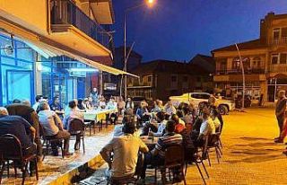 Dumlupınar’da vatandaşlar orman yangınları ile...