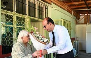 Geçit, “Yaşlılarımız bizim canlı tarihimiz,...