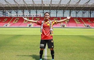 Göztepe’ye Japon orta saha