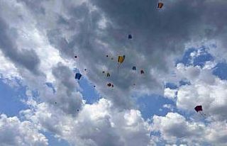 Hora Feneri, çocukların uçurtma neşesine ev sahipliği...