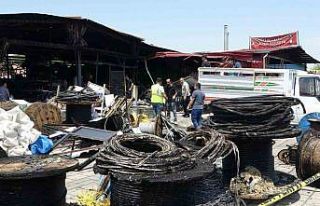 Malatya’da yangının vurduğu esnaf geriye kalan...