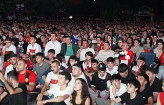Milli maç heyecanı Tepebaşı’nda yaşandı