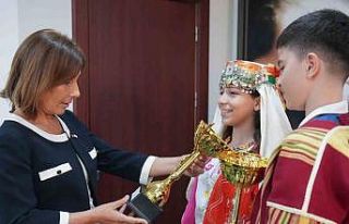 Seyhan Belediyesi Halkoyunu ekibinden çifte başarı