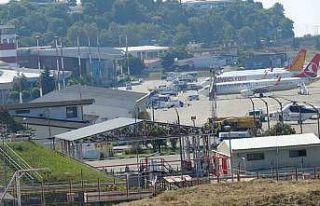 Trabzon Havalimanı bu gece pist bakımı nedeniyle...