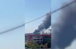 Tuzla’da bulunan yat imalathanesinde yangın çıktı....