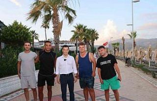 Uzunyalı esnafından Başkan Ünlü’ye teşekkür