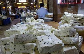 Van otlu peyniri yaz aylarında hediyelik olarak alınıyor