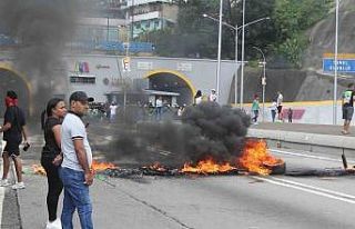 Venezuela seçimlerin ardından savaş alanına döndü:...