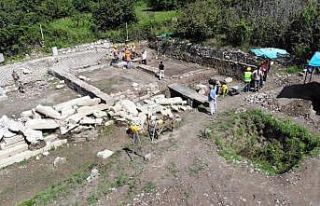Antik kent kazısında bin 600 yıllık deprem kalıntıları...