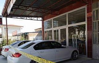 Baba ve oğlu kira tartışmasında öldürüldü