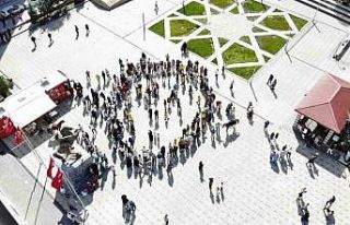 Bayburt’ta davul zurnalı barlı halaylı cirit...