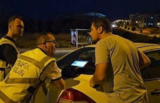 Edirne’de “dur ihtarına” uymayan alkolü tır...